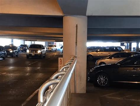 overnight parking las vegas airport